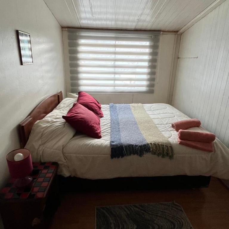 Cabaña con estacionamiento privado - Three-Bedroom Apartment - 15