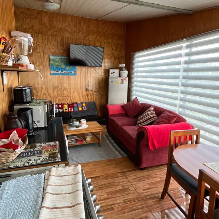 Cabaña con estacionamiento privado - Three-Bedroom Apartment - 4