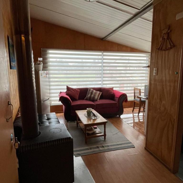 Cabaña con estacionamiento privado - Three-Bedroom Apartment - 1