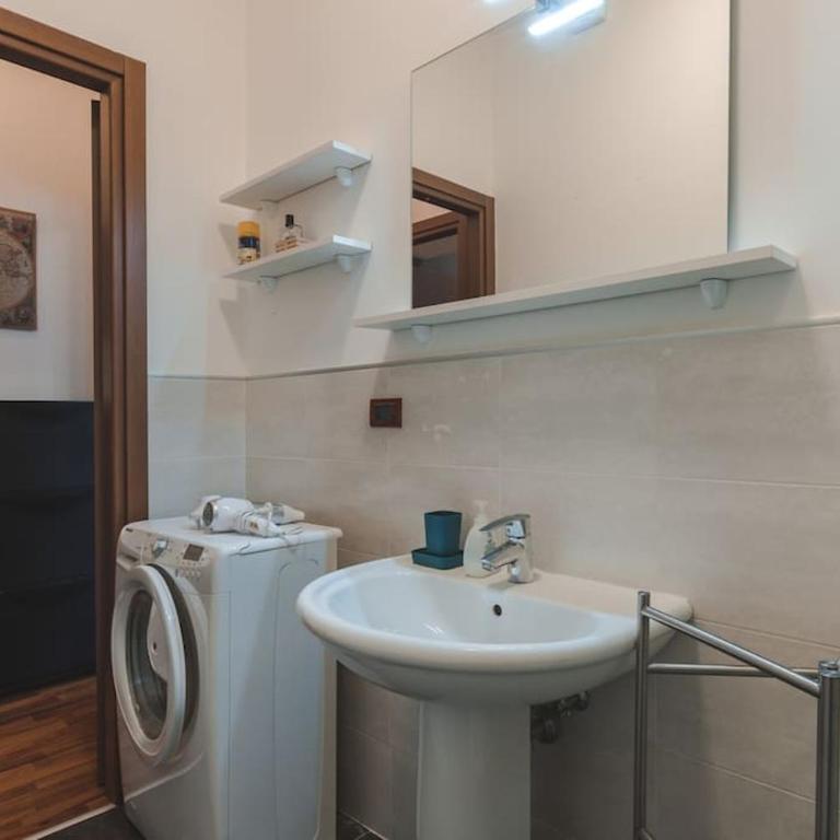 2 Bedroom - Free WiFi - Italian Star Apartment - Appartamento con 2 Camere da Letto - 23