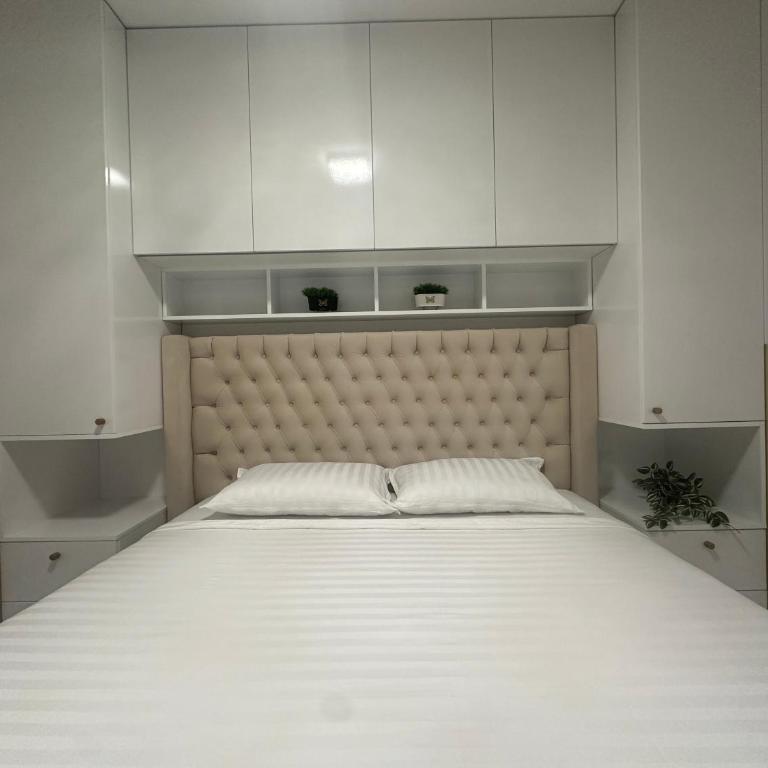 Mo- Luxury Apartment - One-Bedroom Apartment - 31