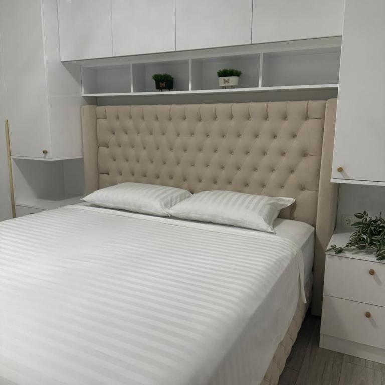 Mo- Luxury Apartment - One-Bedroom Apartment - 33