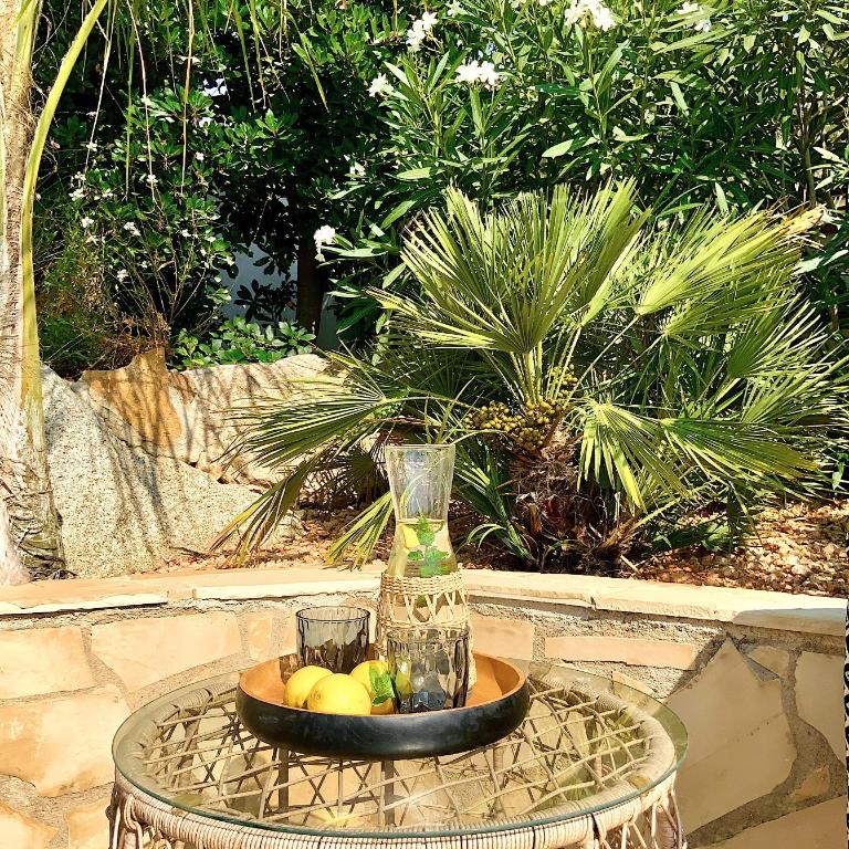 Villa Marlena, Calonge, Costa Brava,1 luxe private studio-appartement with private pool in quiet area, adults only, Catalonia, Spain - Habitación Deluxe - 1 cama grande - 7