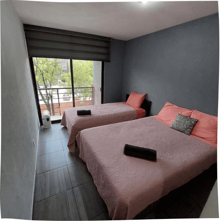 Lindo departamento con estacionamiento gratis - Three-Bedroom Apartment - 17