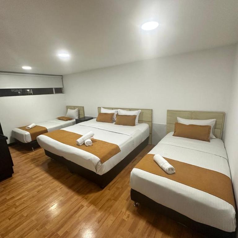 Hotel Embajada Bogota DC - Habitación cuádruple - 1