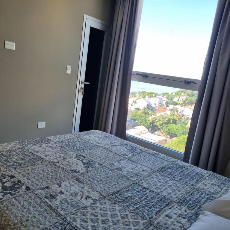 Lobizon Semipiso alto y nuevo 2 baños 2 dormitorios 95m2 Excelente ubicacion - Apartamento de 2 dormitorios - 20