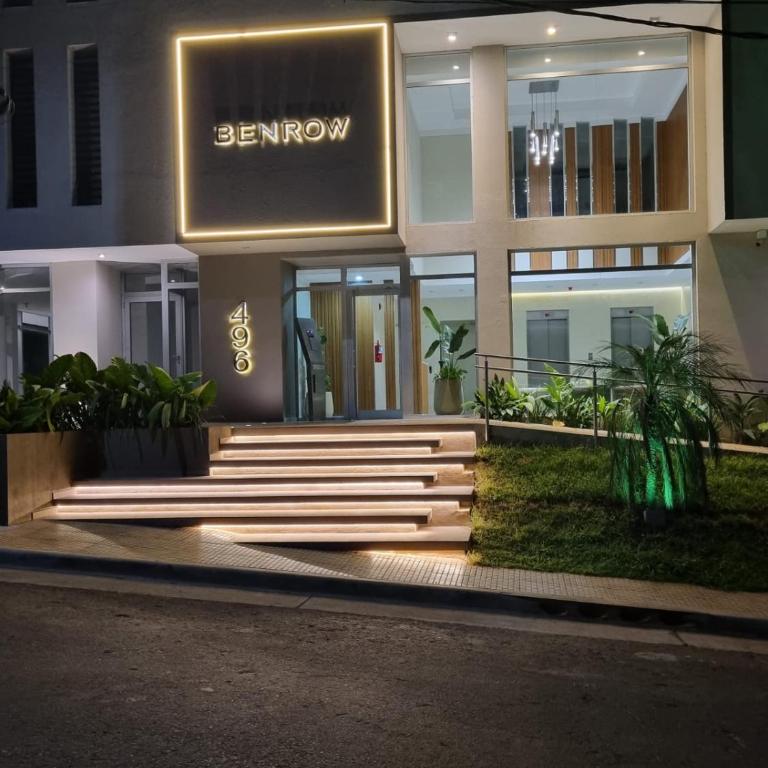 Lobizon Semipiso alto y nuevo 2 baños 2 dormitorios 95m2 Excelente ubicacion - Apartamento de 2 dormitorios - 1