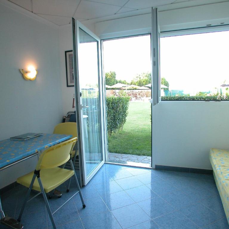 Hotel Crystal Park - Habitación doble en la planta baja - 1 o 2 camas - 4