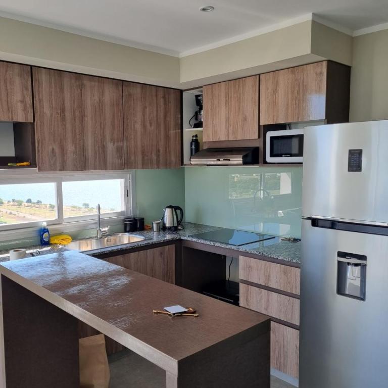 Lobizon Semipiso alto y nuevo 2 baños 2 dormitorios 95m2 Excelente ubicacion - Apartamento de 2 dormitorios - 10