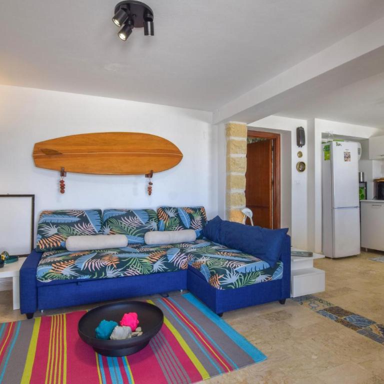 3 Bedroom Gorgeous Apartment In Alcamo - Three-Bedroom Apartment - 2
