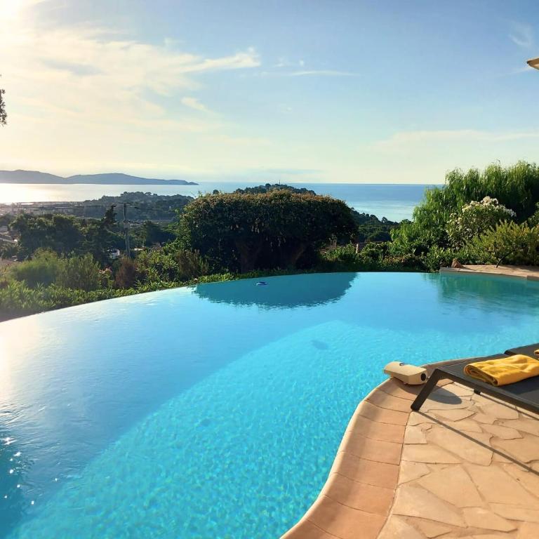 4-Star Private Villa with Heated Pool and Panoramic Sea View at Gulf de Saint Tropez - Villa - 1