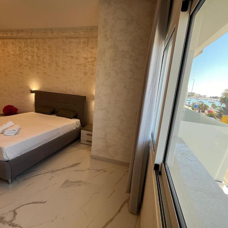 Hotel Paladini - Camera Familiare con Balcone - 1
