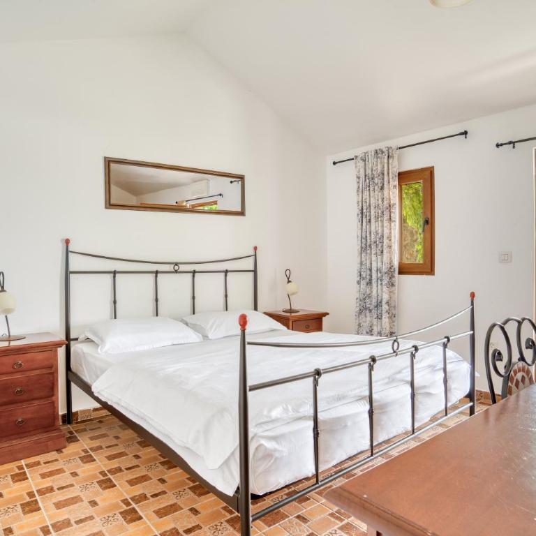 Hotel Opera Jaz - Bungalov sa Popločanom Terasom - 2