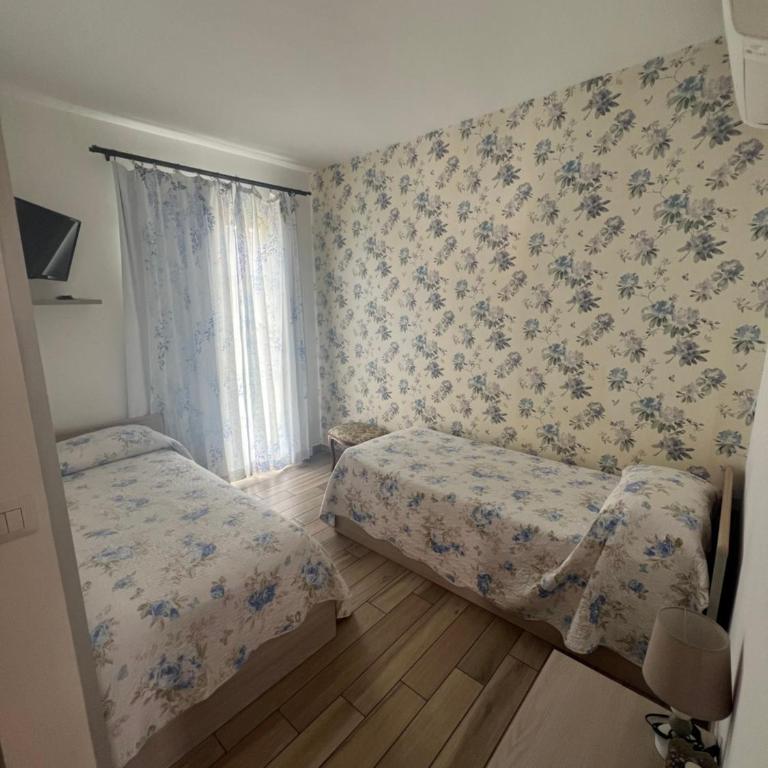 Agriturismo Un Mare di Fiori - Camera Doppia con Letti Singoli - 3
