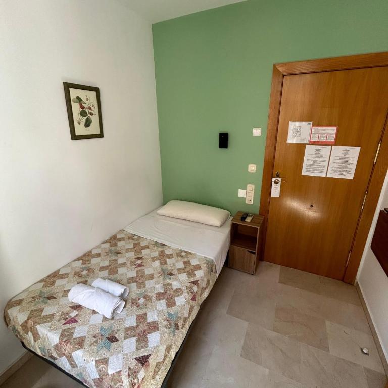 Hostal El Olivo - Single Room with Private Bathroom - 6