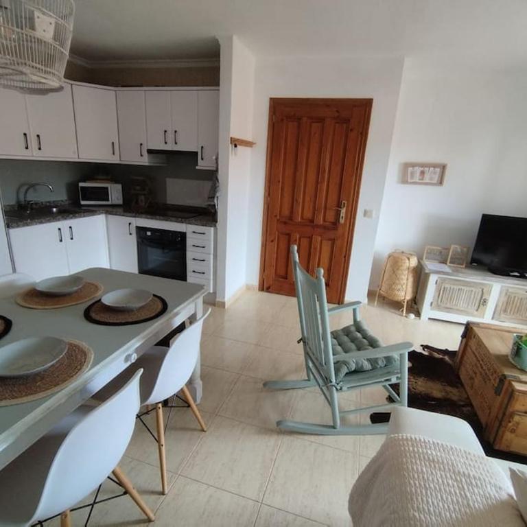 Zonnig appartement met zwembad - Two-Bedroom Apartment - 6