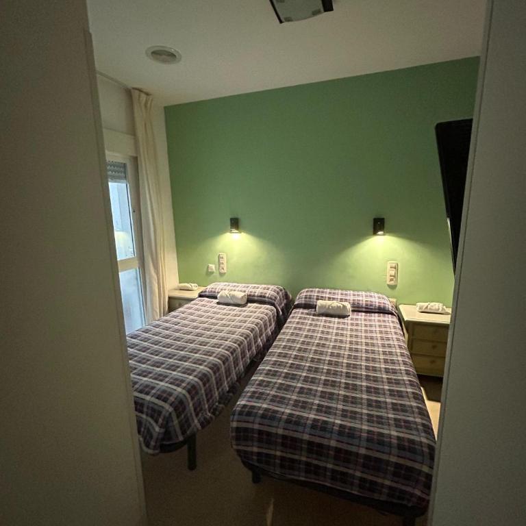 Hostal El Olivo - Twin Room with Private Bathroom - 5