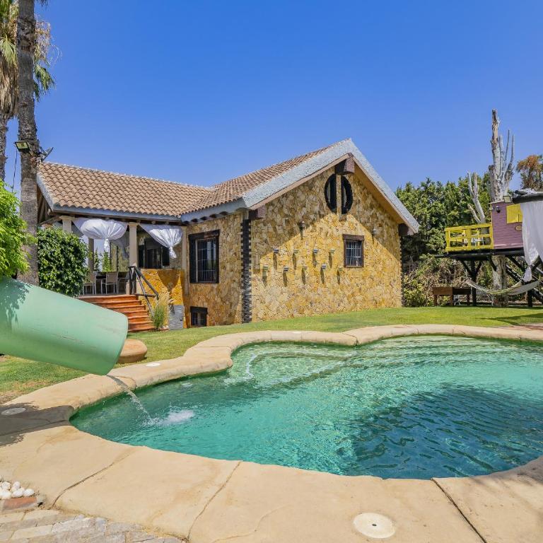 Cubo's Whitestone Villa Family Fun - Villa - 1