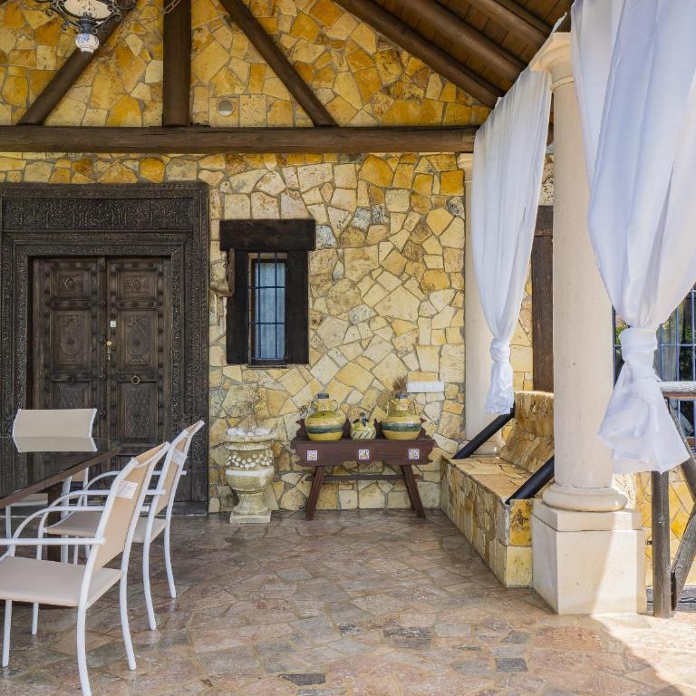 Cubo's Whitestone Villa Family Fun - Villa - 15
