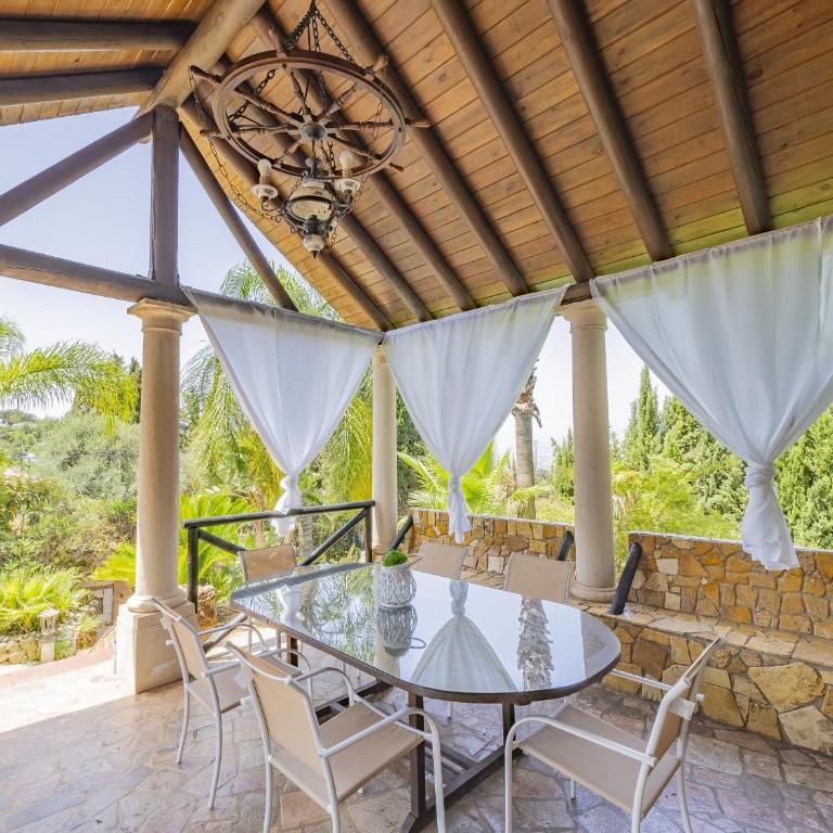 Cubo's Whitestone Villa Family Fun - Villa - 21
