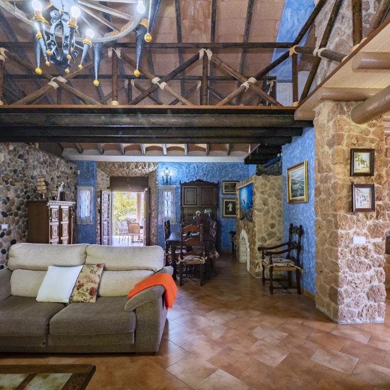 Cubo's Whitestone Villa Family Fun - Villa - 23