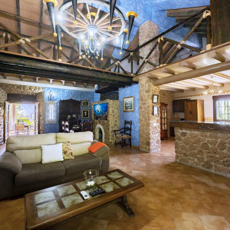 Cubo's Whitestone Villa Family Fun - Villa - 24