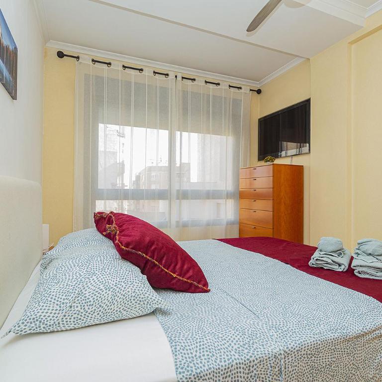 065 City Heart Retreat Alicante-Holiday - Apartment with Balcony - 33