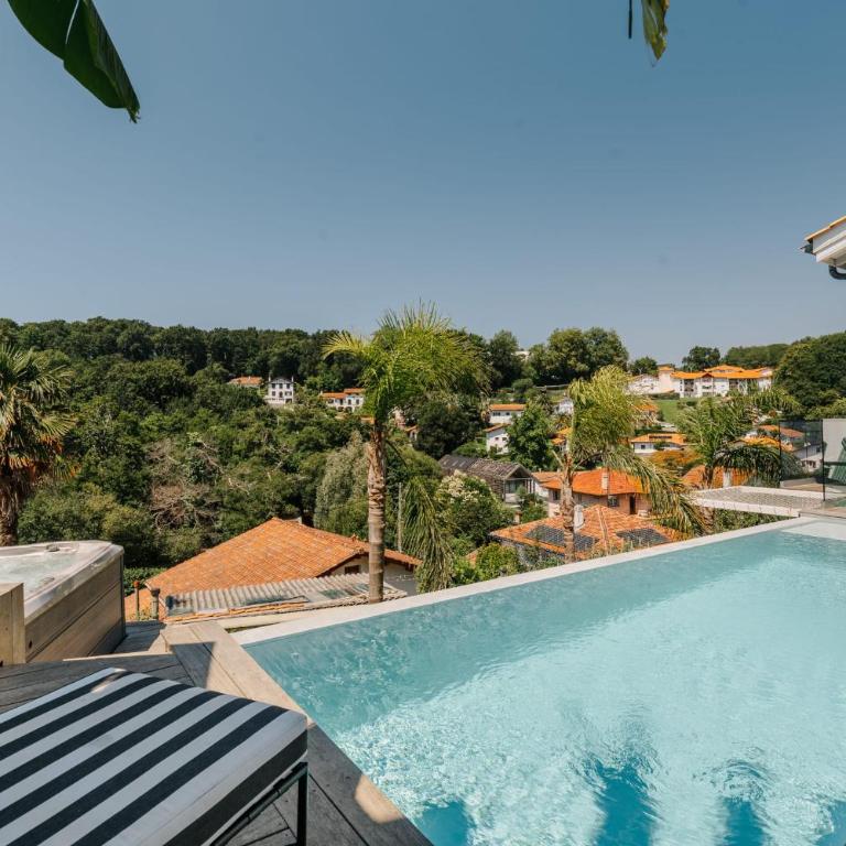 Horizonte Villa avec piscine chauffée & jacuzzi Bien-être à Biarritz - Villa - 1
