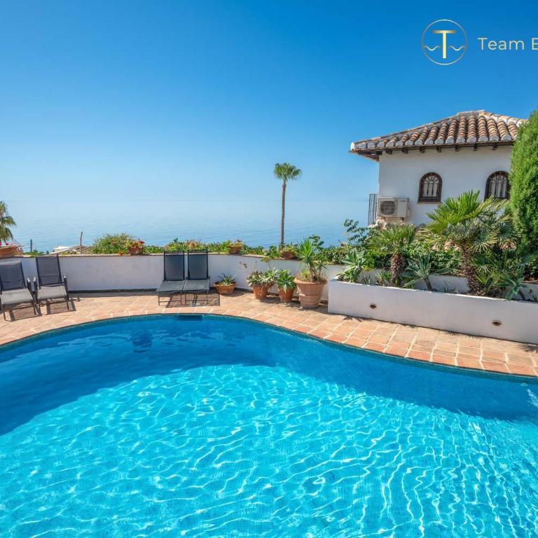 Luxury Sea View Villa with Optional privat Heated Pool - Villa with Private Pool - 34