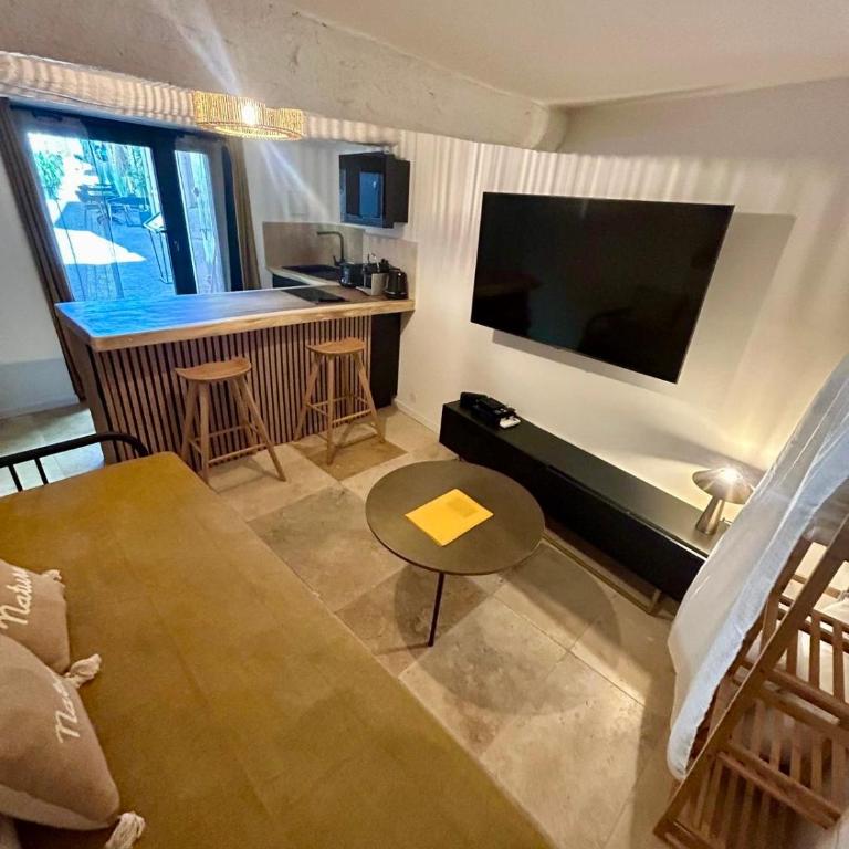 CALANQUE DE MORGIOU - One-Bedroom Apartment - 3