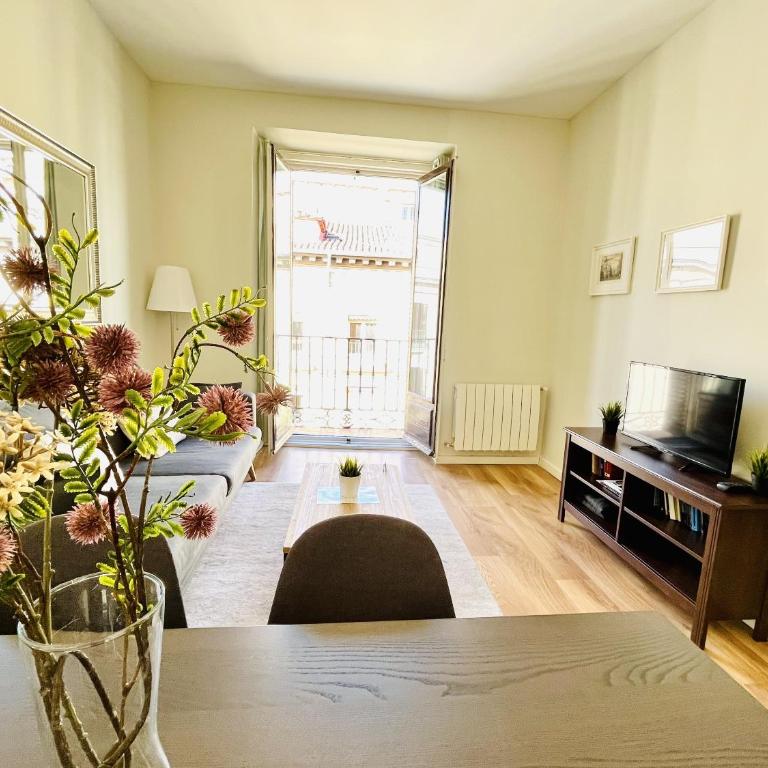 dPLACE To Be - Luxury Apartment in Historic Center - Two-Bedroom Standard Apartment - 14
