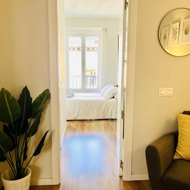 dPLACE To Be - Luxury Apartment in Historic Center - Two-Bedroom Deluxe Apartment with Balcony - 7