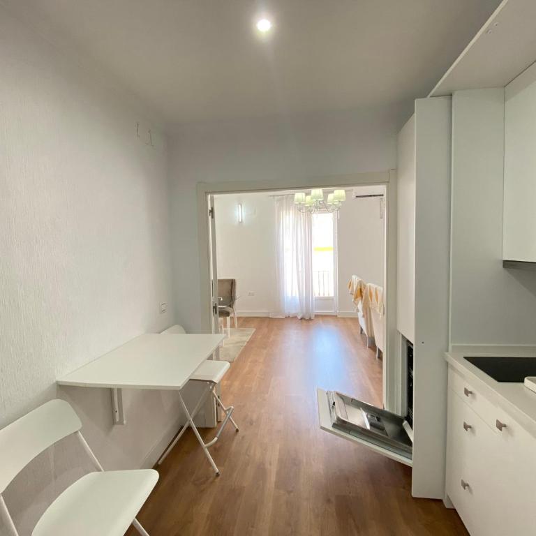Precioso Ático de Lujo en Calle Ancha - Apartamento de 3 dormitorios - 55