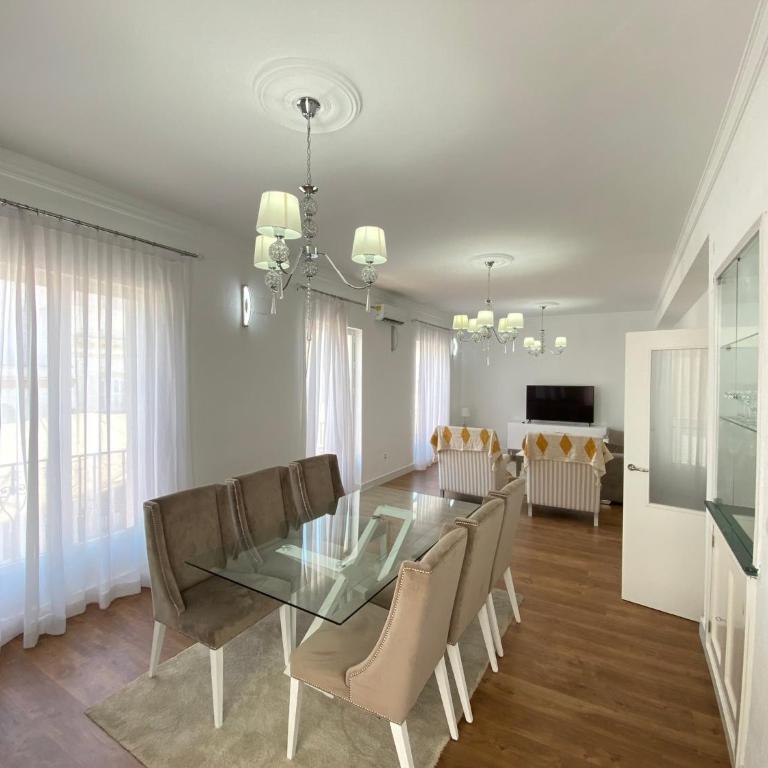 Precioso Ático de Lujo en Calle Ancha - Apartamento de 3 dormitorios - 48