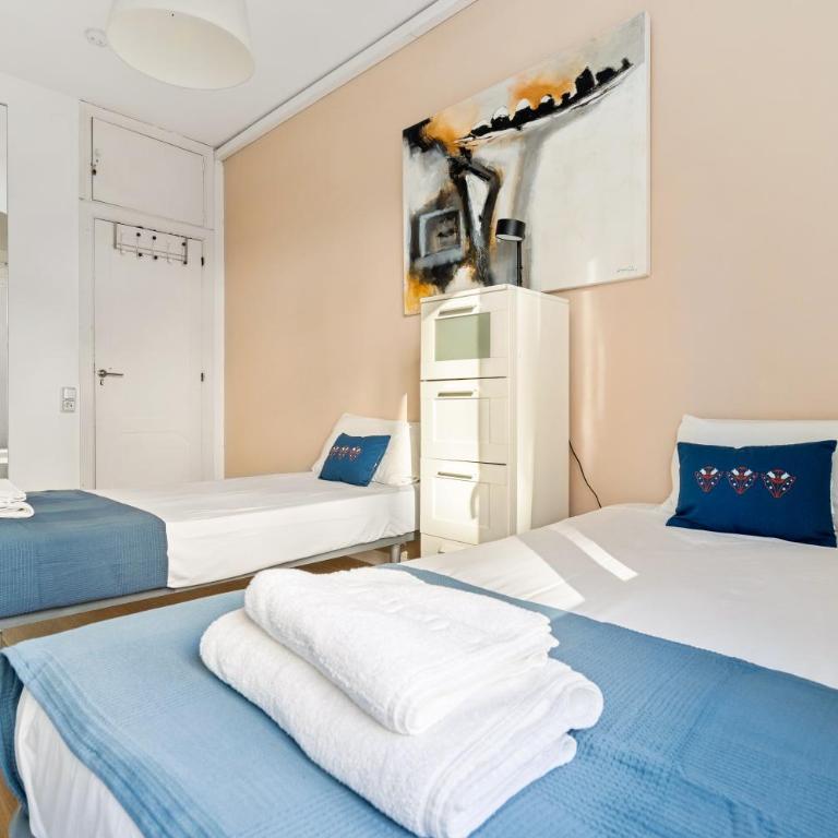 Big Central Barcelona Flat - 4BR for 7 - Apartamento - 17