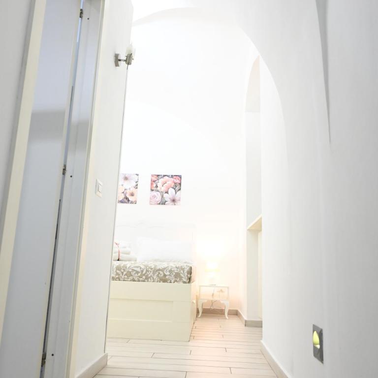 Chiaia Chic House - Appartamento con 1 Camera da Letto - 13