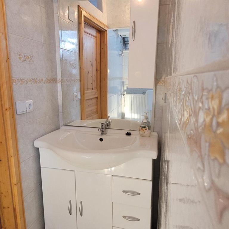 Ferienzimmer (Stanza) in Fondo Trentino - One-Bedroom Apartment - 7