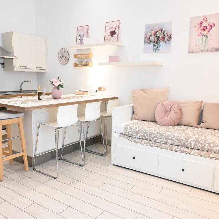 Chiaia Chic House - Appartamento con 1 Camera da Letto - 2