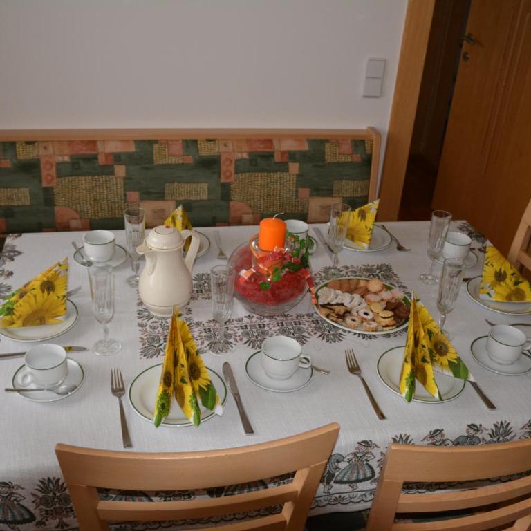 Haus Erika - Apartment mit 2 Schlafzimmern und Bergblick - 49
