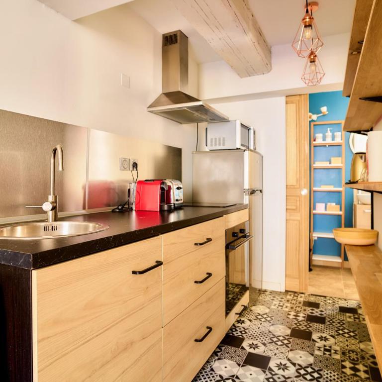 Appartement en plein coeur historique et animé - Apartment mit 1 Schlafzimmer - 7