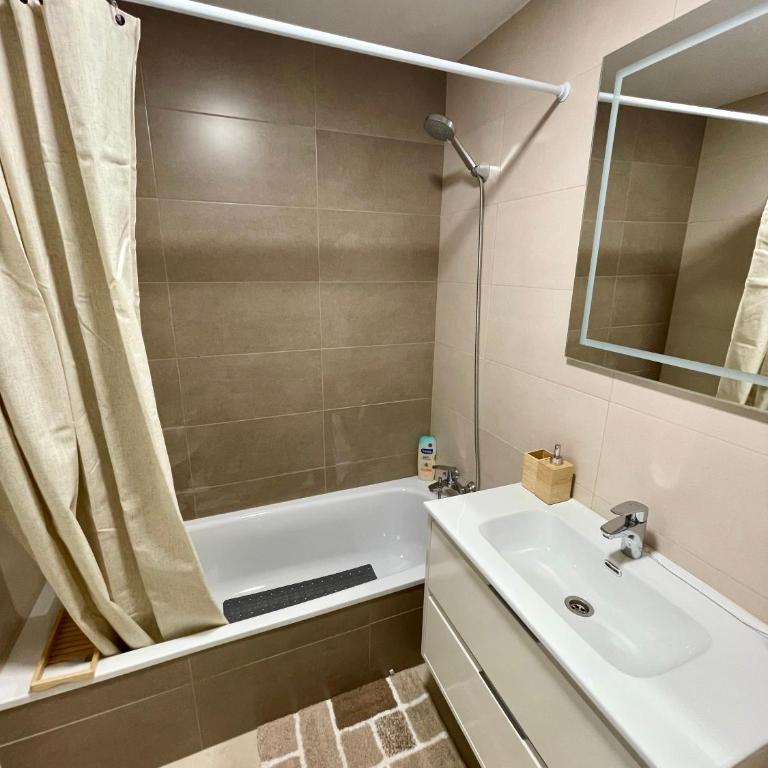 3New 2 bed 2 bath Apartment with Community pool and local beach - Apartamento de 2 dormitorios - 36
