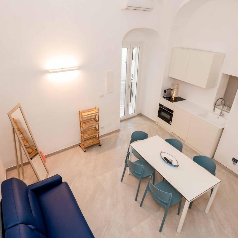 Al Faro Deluxe - One-Bedroom Apartment - 1