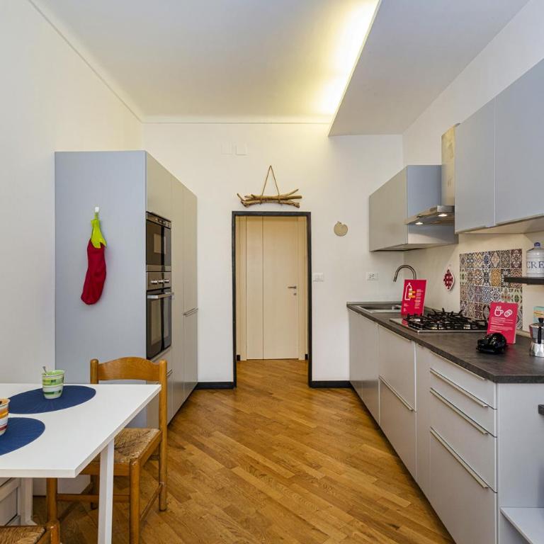 Colour and Comfort in the City Centre by Wonderful Italy - Apartment - 1