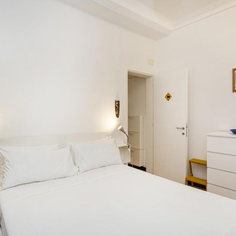 Colour and Comfort in the City Centre by Wonderful Italy - Apartment - 4