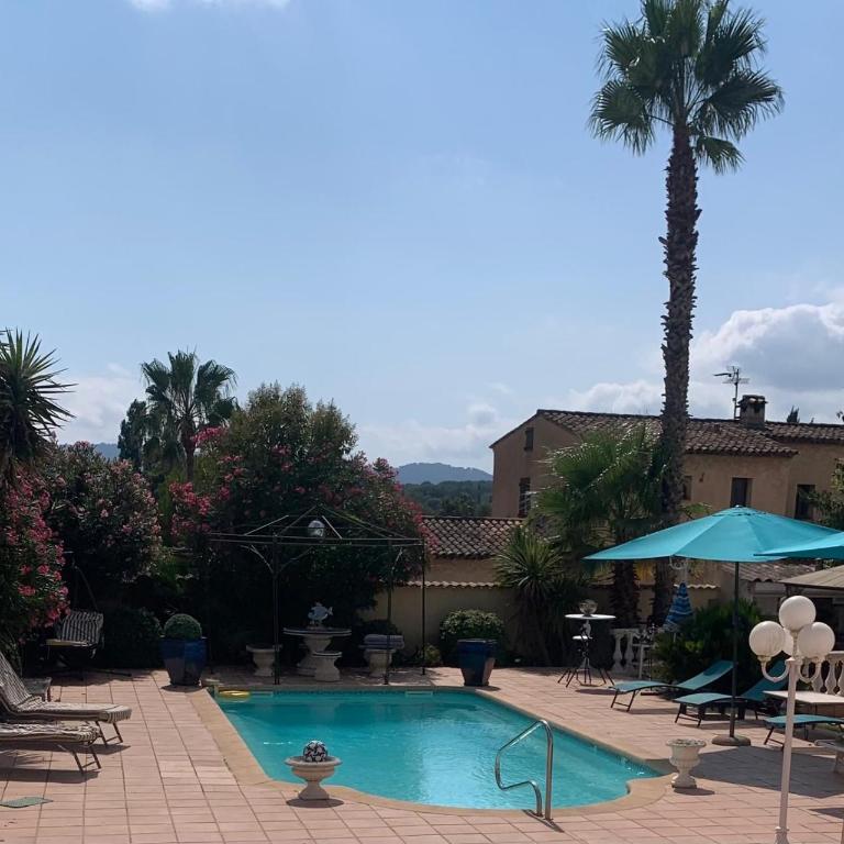 Villa Provençale climatisée avec jardin, piscine, barbecue, sauna - Villa avec Piscine Privée - 3