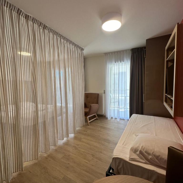Appart One Fréjus - Studio Triple Standard - 8