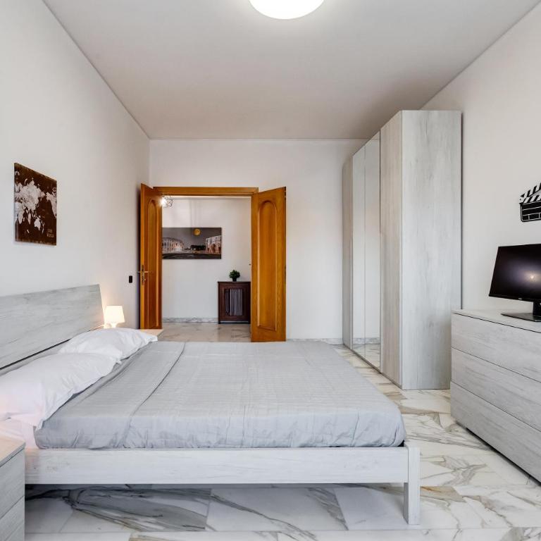 Appartamento moderno sopra Metro A e Parco degli Acquedotti - Appartement 3 Chambres - 10