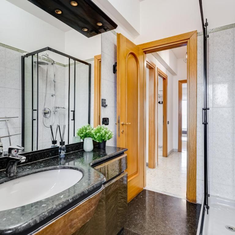 Appartamento moderno sopra Metro A e Parco degli Acquedotti - Appartement 3 Chambres - 8