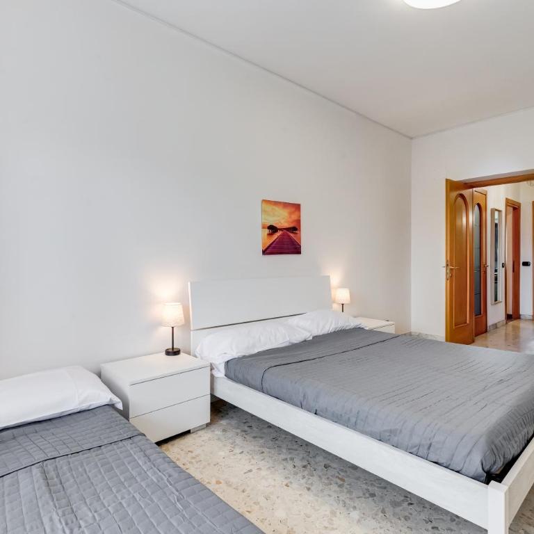 Appartamento moderno sopra Metro A e Parco degli Acquedotti - Appartement 3 Chambres - 14