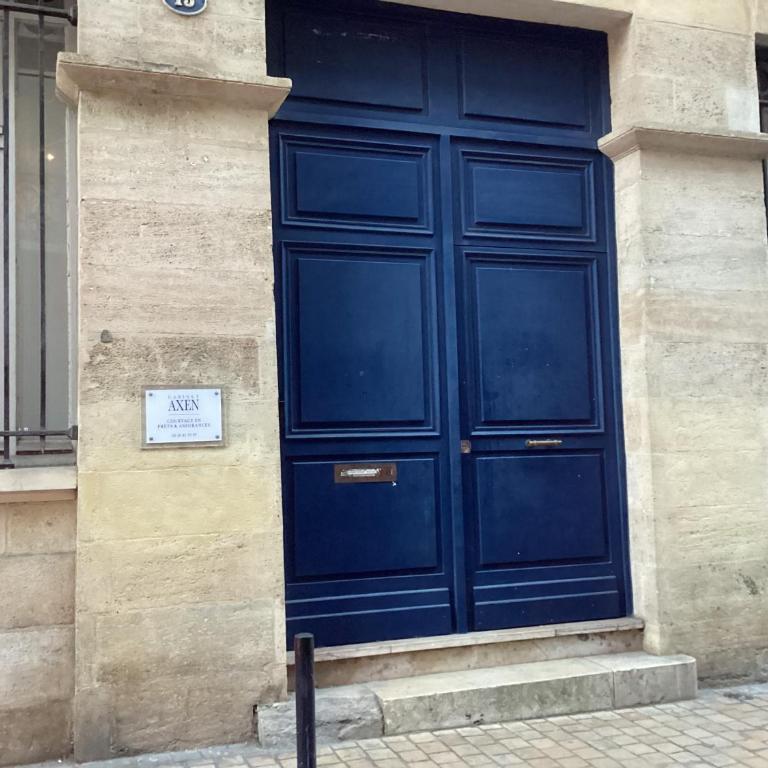 Bel appartement rénové - Place du Palais avec Parking - Apartment mit 2 Schlafzimmern - 25